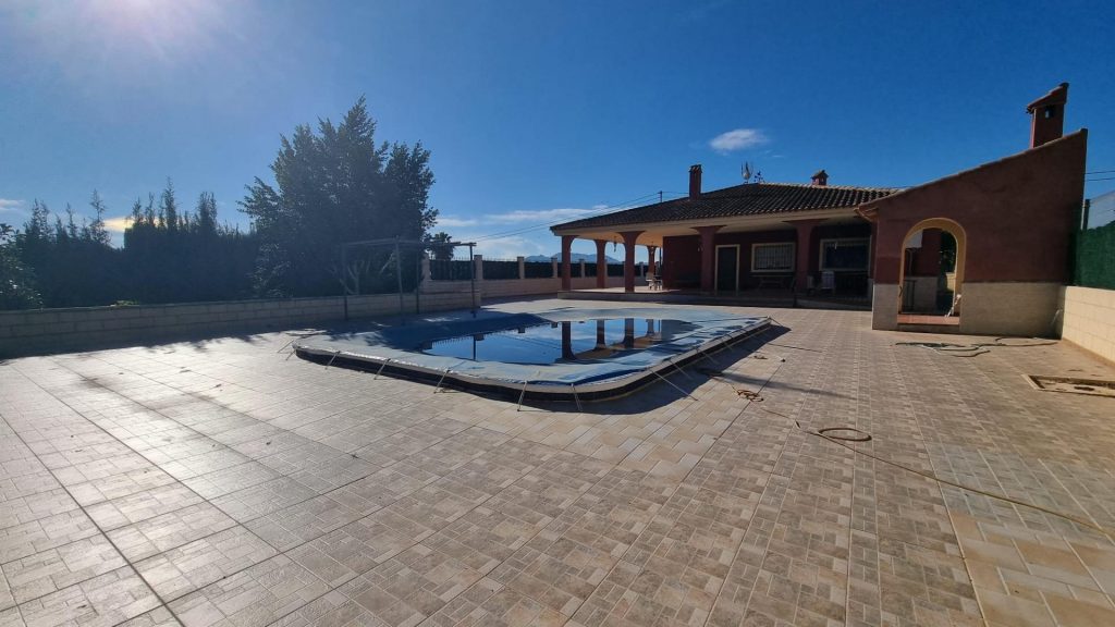Chalet en Albatera – Pueblo 11
