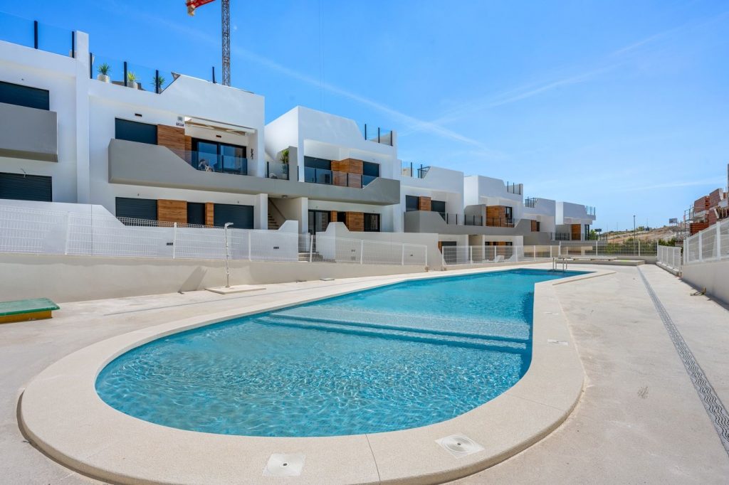 Apartamento en San Miguel de Salinas – Pueblo