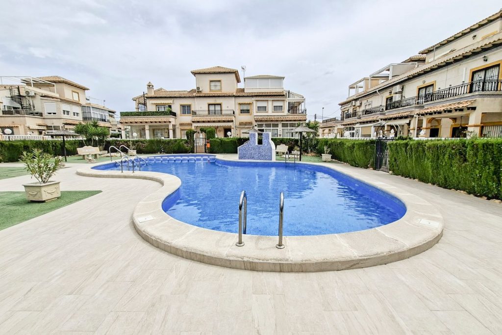 Bungalow en Orihuela Costa – Punta Prima
